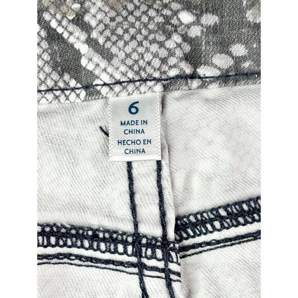 Seven7 Jeans size 6 woman snake print  high-waisted stretch denium designer - Picture 3 of 14